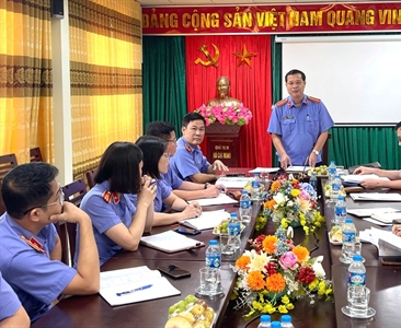 Viện KSND thành phố Hà Nội kiểm tra việc thực hiện dân chủ ở cơ sở tại Viện...